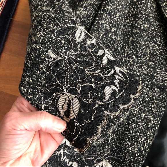 Beautiful DKNY lace skirt suit 8/10 - Picture 11 of 14